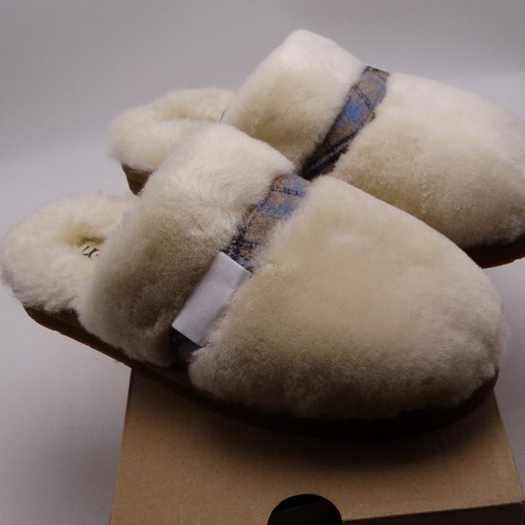 Ugg Australia Women's Dalla Plaid Slipper Size 9 New In Box - Picture 1 of 3